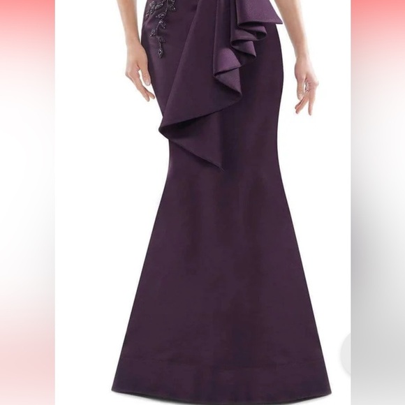 Marsoni by Colors MV1086 Embellished V Neck Mermaid Gown Eggplant Size 12 - Picture 4 of 15